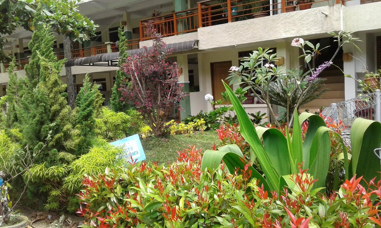 Pandu Lakeside Hotel Парапат Экстерьер фото